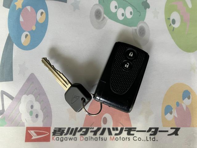 ムーヴコンテＸ　リミテッド　ＣＤ／アルミＣＤ　電動スライドシート（運転席）　電動格納ミラー　純正１４インチアルミホイール　スマートキー　スペアタイヤ付き　取扱説明書　メンテナンスノート（香川県）の中古車