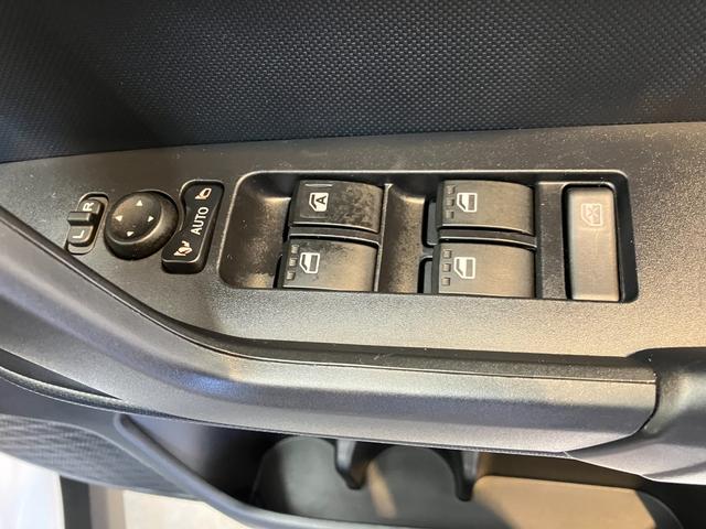 ロッキーL ナビ/Bluetooth接続/電動格納ミラー純正ナビ Bluetooth接続 電動格納ミラー LEDヘッドランプ オートライト オートマチックハイビーム USB入力端子 取扱説明書 メンテナンスノート(香川県)の中古車