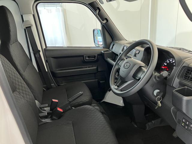 ハイゼットカーゴＤＸ　キーレスエントリー／両側スライドドアワンオーナー　ＡＭ／ＦＭラジオ　キーレスエントリー　スマアシ　両側スライドドア　ハロゲンヘッドライト　オートライト　オートマチックハイビーム　アイドリングストップ　取扱説明書　メンテナンスノート（香川県）の中古車