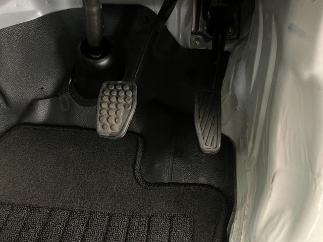 ハイゼットカーゴＤＸ　キーレスエントリー／両側スライドドアワンオーナー　ＡＭ／ＦＭラジオ　キーレスエントリー　スマアシ　両側スライドドア　ハロゲンヘッドライト　オートライト　オートマチックハイビーム　アイドリングストップ　取扱説明書　メンテナンスノート（香川県）の中古車