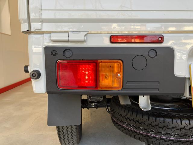 ハイゼットトラックスタンダード　ＭＴ／ＡＭ／ＦＭラジオＭＴ　ＡＭ／ＦＭラジオ　ハロゲンヘッドライト　オートライト　オートマチックハイビーム　ゴムマット　バイザー　スマアシ　取扱説明書　メンテナンスノート（香川県）の中古車