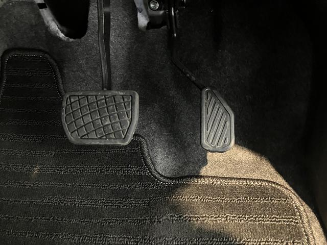 タフトＧ　ダーククロムベンチャーワンオーナー　スマートキー　バックモニター対応カメラ　オーディオレス　運転席・助手席シートヒーター　電動パーキングブレーキ　オートブレーキホールド　ＡＣＣ　ＬＥＤヘッドランプ　サイドエアバッグ（香川県）の中古車