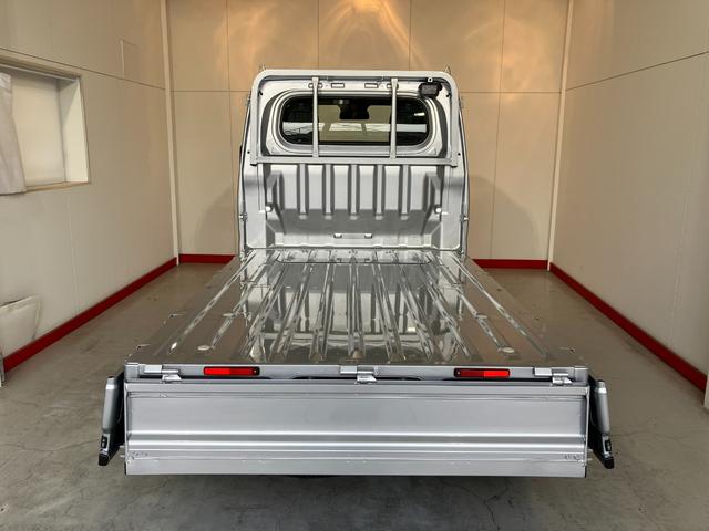 ハイゼットトラックスタンダード　農用スペシャル　４ＷＤ／作業灯ワンオーナー　４ＷＤ　作業灯　ＡＭ／ＦＭラジオ　ハロゲンヘッドライト　オートライト　オートマチックハイビーム　取扱説明書　メンテナンスノート（香川県）の中古車