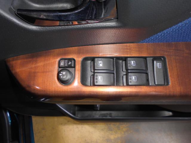 トールカスタムG SA2 4WD 9インチナビ ドラレコ装着ダイハツ純正9インチメモリーナビ ドライブレコーダー パノラマモニター装着(福井県)の中古車