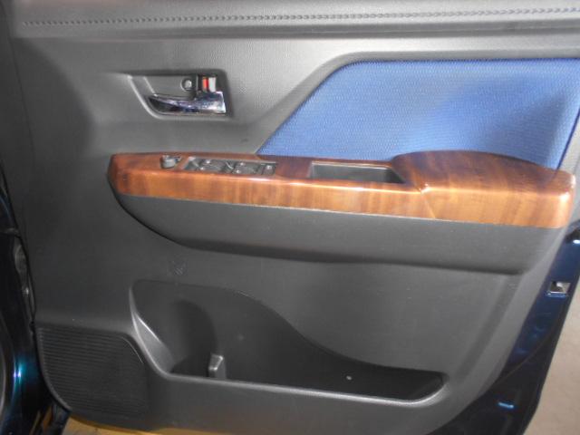 トールカスタムG SA2 4WD 9インチナビ ドラレコ装着ダイハツ純正9インチメモリーナビ ドライブレコーダー パノラマモニター装着(福井県)の中古車