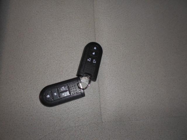 ムーヴキャンバスXリミテッドメイクアップ SA2 純正ナビ パノラマモニター2017年モデル ダイハツ純正ワイドダイヤトーンサウンドメモリーナビ パノラマモニター TVコントロールキット 装着車(福井県)の中古車