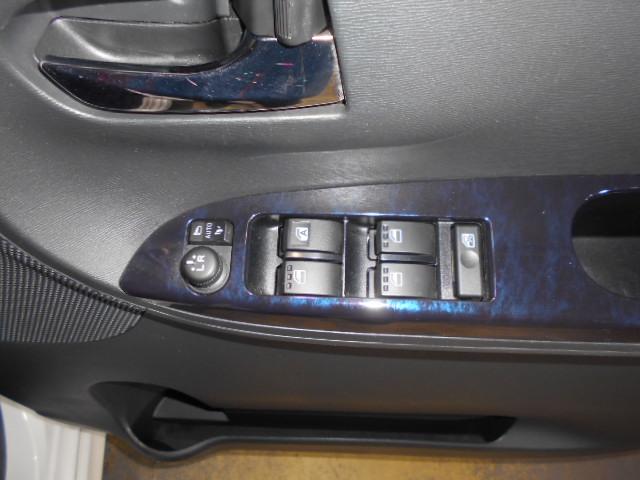 タントカスタムX トップエディションSA2 4WD 純正ナビ装着2017年モデル ダイハツ純正メモリーナビ バックモニター ドライブレコーダー TVコントロールキット 装着車 ノーマルタイヤ4本新品(福井県)の中古車