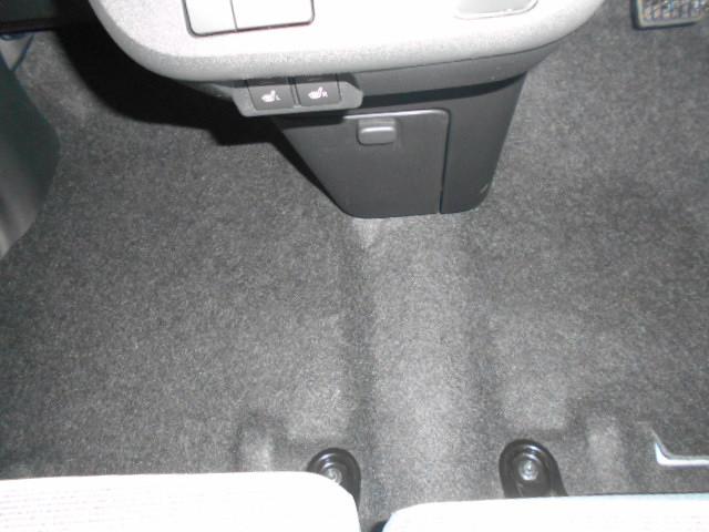 ムーヴキャンバスストライプスG 4WD届出済未走行車(福井県)の中古車