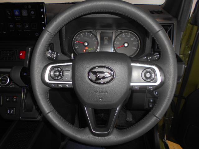 タフトＧ　クロムベンチャー　９インチディスプレイオーディオ装着パノラマモニター装着車（福井県）の中古車