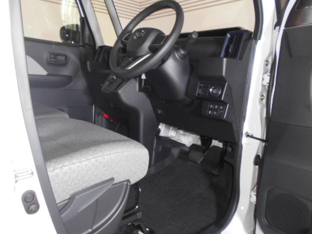 タントＸ　４ＷＤ届出済未走行車（福井県）の中古車