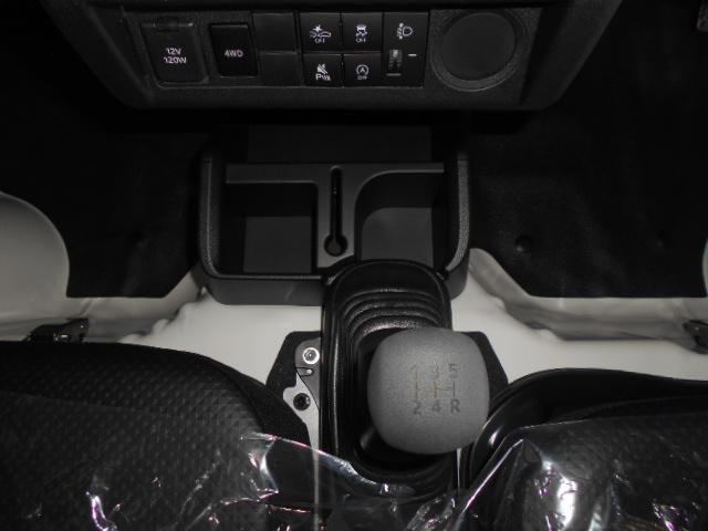 ハイゼットトラックスタンダード　４ＷＤ　マニュアル車届出済未走行車（福井県）の中古車