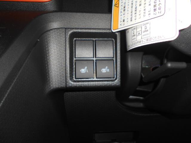 タントファンクロスターボ　４ＷＤ純正ディーラーオプション　１５インチアルミホイールセット（オフロードタイプ）　フロントグリルガーニッシュ　サイドガーニッシュパック　ドアアウターハンドル　フューエルリッドガーニッシュ　装着車（福井県）の中古車
