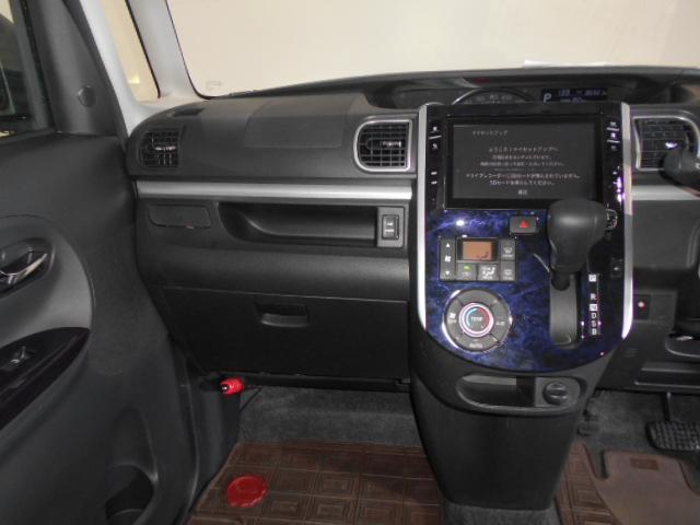 タントカスタムX トップエディションVS SA3 4WD 純正ナビ2019年モデル ダイハツ純正8インチメモリーナビ ドライブレコーダー パノラマモニター TVコントロールキット 装着車(福井県)の中古車