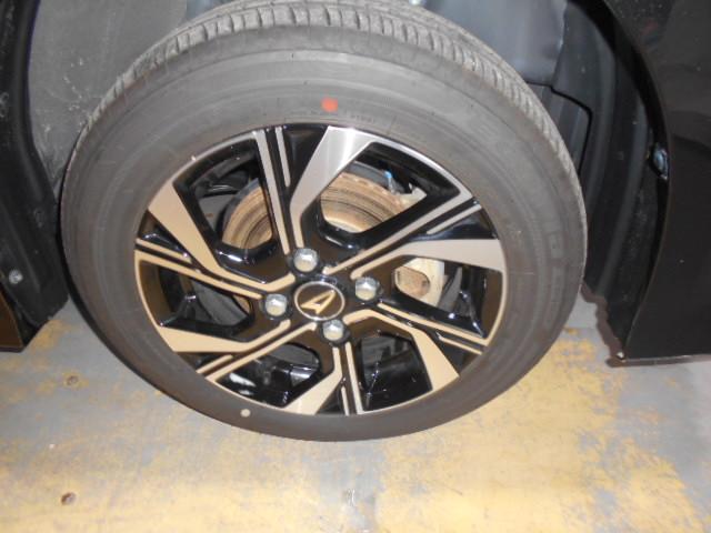 タントカスタムＸ　４ＷＤ（福井県）の中古車