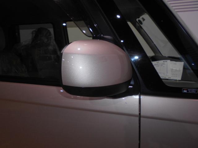 ムーヴキャンバスＸリミテッドメイクアップＳＡ２　４ＷＤ　純正８インチナビ装着２０１７年モデル　ダイハツ純正８インチメモリーナビ　パノラマモニター　ＴＶコントロールキット　装着車（福井県）の中古車