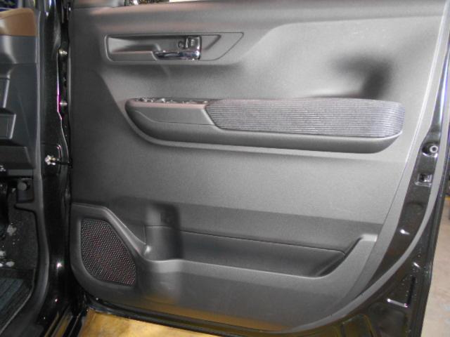 ムーヴＧ　純正１０インチナビ　ドラレコ　パノラマモニター装着２０２５年モデル　ダイハツ純正１０インチスタイリッシュメモリーナビ　ドライブレコーダー　パノラマモニター　装着車（福井県）の中古車