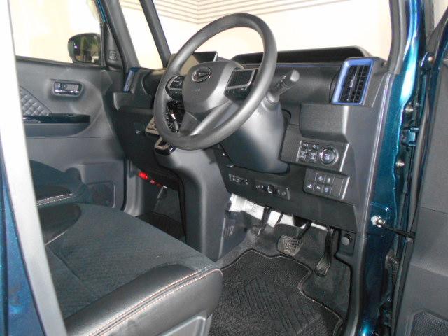 タントカスタムＸ　４ＷＤ　純正ナビ　ドラレコ　パノラマモニター装着２０２２年モデル　ダイハツ純正９インチメモリーナビ　ドライブレコーダー　パノラマモニター　ＴＶコントロールキット　ノーマルタイヤ４本新品（福井県）の中古車