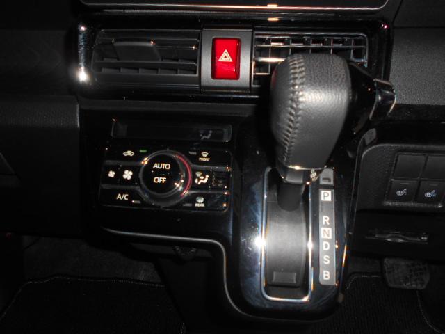 タントカスタムＸ　４ＷＤ　純正ナビ　ドラレコ　パノラマモニター装着２０２２年モデル　ダイハツ純正９インチメモリーナビ　ドライブレコーダー　パノラマモニター　ＴＶコントロールキット　ノーマルタイヤ４本新品（福井県）の中古車