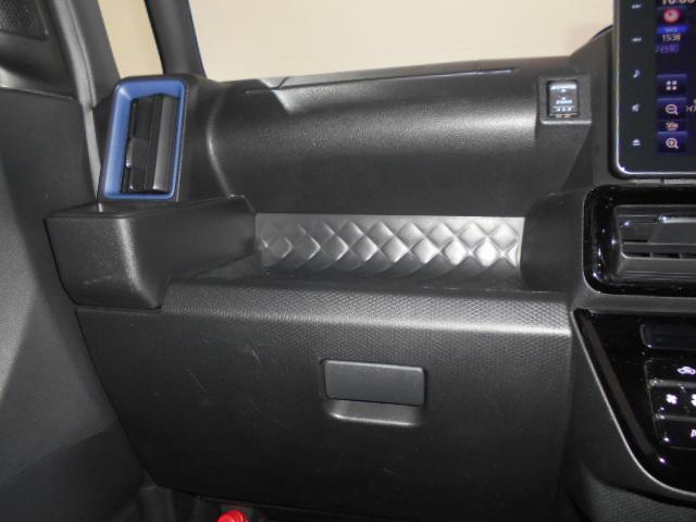 タントカスタムＸ　４ＷＤ　純正ナビ　ドラレコ　パノラマモニター装着２０２２年モデル　ダイハツ純正９インチメモリーナビ　ドライブレコーダー　パノラマモニター　ＴＶコントロールキット　ノーマルタイヤ４本新品（福井県）の中古車