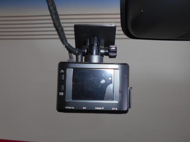 タントカスタムＸ　トップエディションＳＡ３　４ＷＤ　純正ナビ装着２０１７年モデル　ダイハツ純正８インチハイエンドナビ　バックモニター　ドライブレコーダー（社外品）　装着車（福井県）の中古車