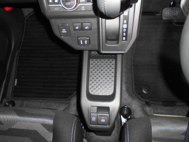 タフトＧ　ダーククロムベンチャー　４ＷＤ９インチディスプレイオーディオ　バックモニター　装着車（福井県）の中古車