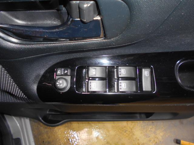 ムーヴキャンバスＧブラックアクセントＶＳ　ＳＡ３　純正ナビ　ドラレコ　装着２０２１年モデル　ダイハツ純正８インチメモリーナビ　ドライブレコーダー　パノラマモニター　ＴＶコントロールキット　装着車　ノーマルタイヤ４本新品（福井県）の中古車