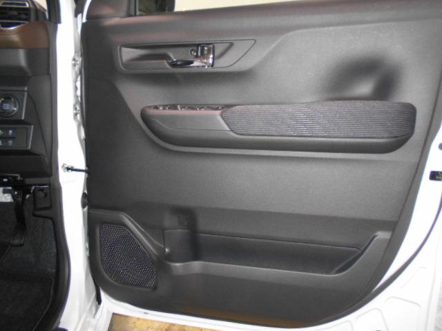 ムーヴG 4WD 10インチナビ ドラレコ パノラマモニター装着2025年モデル ダイハツ純正10インチスタイリッシュメモリーナビ ドライブレコーダー パノラマモニター 装着車(福井県)の中古車