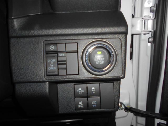 ムーヴG 4WD 10インチナビ ドラレコ パノラマモニター装着2025年モデル ダイハツ純正10インチスタイリッシュメモリーナビ ドライブレコーダー パノラマモニター 装着車(福井県)の中古車