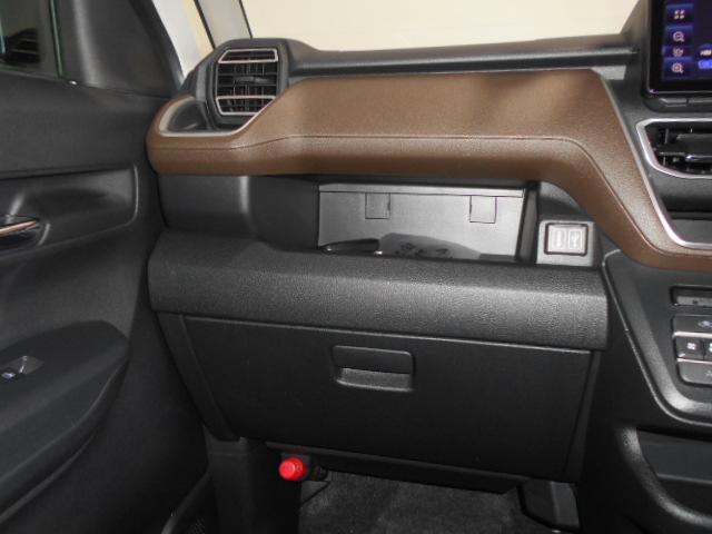 ムーヴG 4WD 10インチナビ ドラレコ パノラマモニター装着2025年モデル ダイハツ純正10インチスタイリッシュメモリーナビ ドライブレコーダー パノラマモニター 装着車(福井県)の中古車