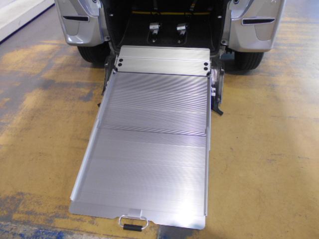 タントＸ　スローパー　リヤシート付仕様　メモリーナビ　ドラレコ装着ダイハツ純正メモリーナビ　ドライブレコーダー　パノラマモニター　ＴＶコントロールキット　装着車（福井県）の中古車