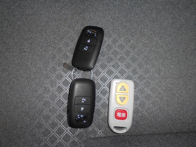 タントＸ　スローパー　リヤシート付仕様　メモリーナビ　ドラレコ装着ダイハツ純正メモリーナビ　ドライブレコーダー　パノラマモニター　ＴＶコントロールキット　装着車（福井県）の中古車