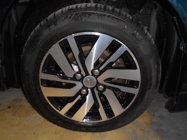 トールカスタムＧ　ＳＡ２　４ＷＤ　純正ナビ　パノラマモニター装着ダイハツ純正９インチメモリーナビ　パノラマモニター　ＴＶコントロールキット　装着車（福井県）の中古車