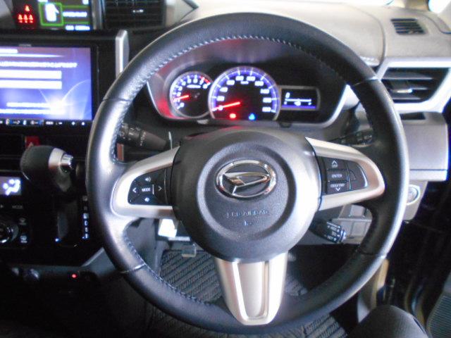 トールカスタムＧ　ＳＡ２　４ＷＤ　純正ナビ　パノラマモニター装着ダイハツ純正９インチメモリーナビ　パノラマモニター　ＴＶコントロールキット　装着車（福井県）の中古車