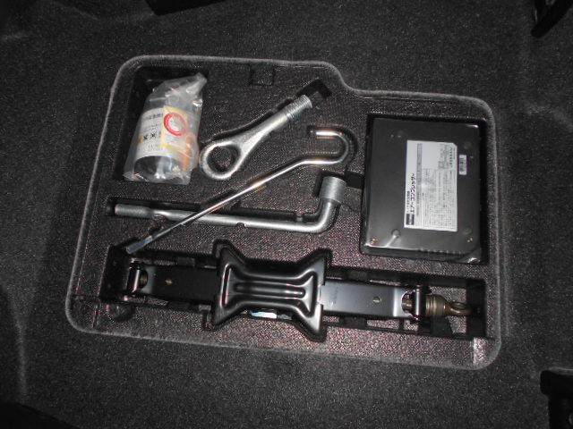 トールカスタムＧ　ＳＡ２　４ＷＤ　純正ナビ　パノラマモニター装着ダイハツ純正９インチメモリーナビ　パノラマモニター　ＴＶコントロールキット　装着車（福井県）の中古車