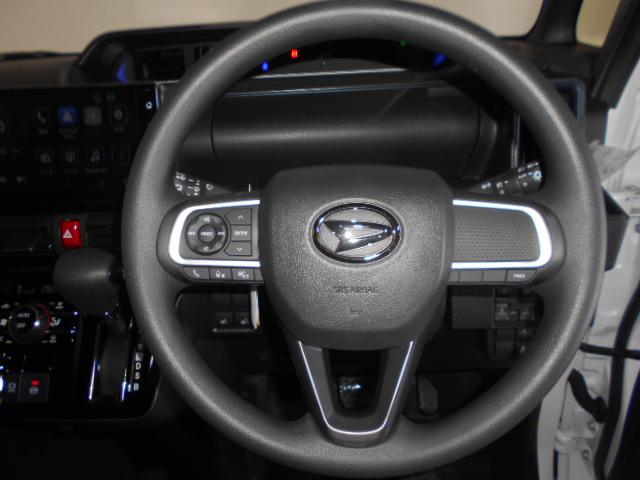 タントカスタムＸ　４ＷＤ　９インチディスプレイオーディオ装着パノラマモニター装着　届出済未走行車（福井県）の中古車