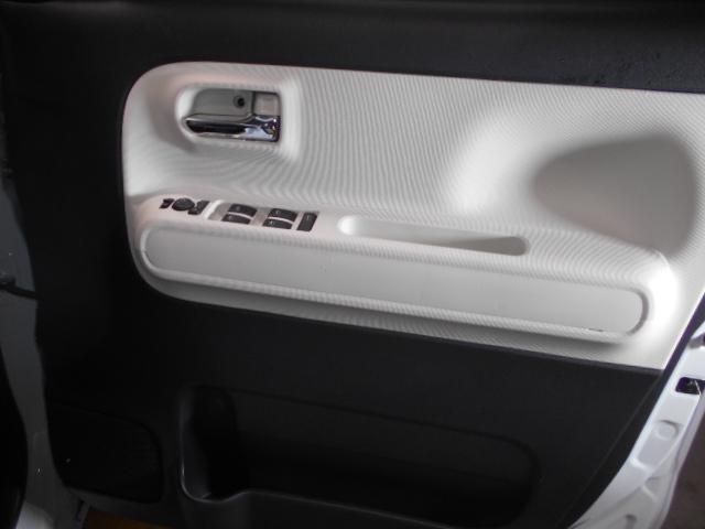 ムーヴキャンバスストライプスＧ　４ＷＤ届出済未走行車（福井県）の中古車