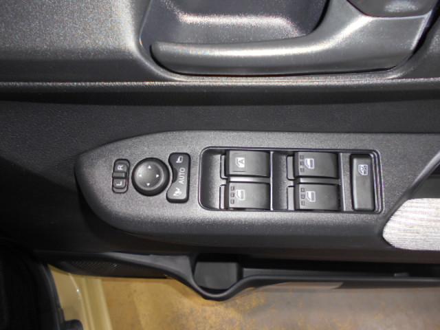 ムーヴＸ　純正ナビ　ドラレコ　パノラマモニター装着２０２５年モデル　ダイハツ純正スタンダードメモリーナビ　ドライブレコーダー　パノラマモニター　装着車（福井県）の中古車