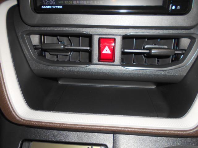 ムーヴＸ　４ＷＤ　純正ナビ　ドラレコ　パノラマモニター装着２０２５年モデル　ダイハツ純正スタンダードメモリーナビ　ドライブレコーダー　パノラマモニター　装着車（福井県）の中古車