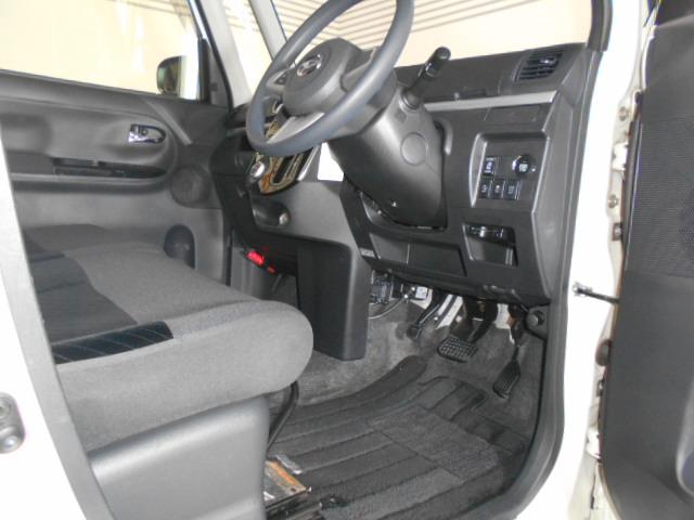 タントカスタムＸ　ＳＡ　４ＷＤ　純正ナビ　バックモニター　装着２０１５年モデル　ダイハツ純正８インチメモリーナビ　バックモニター　ドライブレコーダー　装着車　ノーマルタイヤ４本新品（福井県）の中古車