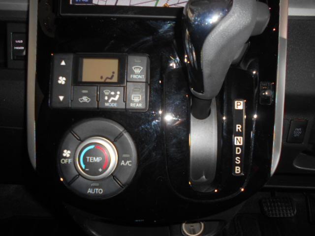 タントカスタムＸ　ＳＡ　４ＷＤ　純正ナビ　バックモニター　装着２０１５年モデル　ダイハツ純正８インチメモリーナビ　バックモニター　ドライブレコーダー　装着車　ノーマルタイヤ４本新品（福井県）の中古車