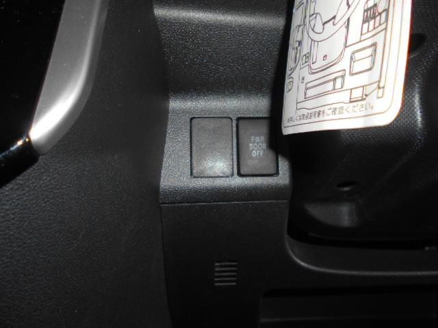 タントカスタムＸ　ＳＡ　４ＷＤ　純正ナビ　バックモニター　装着２０１５年モデル　ダイハツ純正８インチメモリーナビ　バックモニター　ドライブレコーダー　装着車　ノーマルタイヤ４本新品（福井県）の中古車