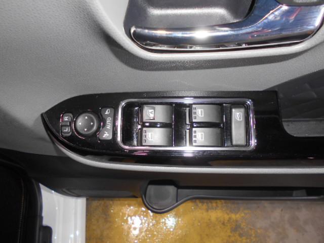 タントカスタムＸセレクション　純正ナビ　ドラレコ　装着車２０２０年モデル　ダイハツ純正ワイドスタンダードメモリーナビ　ドライブレコーダー　バックモニター　ＴＶコントロールキット　ルームランプセット（ダイハツ純正品）　装着車（福井県）の中古車