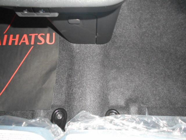 ムーヴキャンバスストライプスＧ　４ＷＤ届出済未走行車（福井県）の中古車