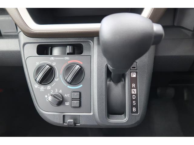 ムーヴＬ　／オーディオレス／キーレスエントリー／ＬＥＤヘッドライト誤発進抑制装置　キーレス　オートマチックハイビーム　ベンチシート　衝突安全ボディ　電動格納ドアミラー　オートライト　アイドリングストップ　ＬＥＤヘッドランプ　レーンアシスト　盗難防止システム（富山県）の中古車