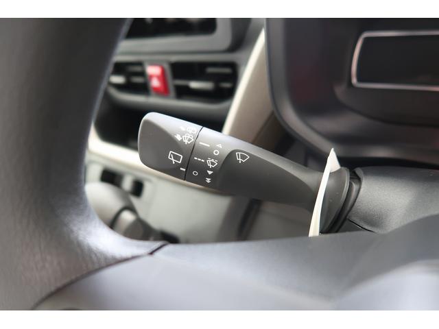 ムーヴＬ　／オーディオレス／キーレスエントリー／ＬＥＤヘッドライト誤発進抑制装置　キーレス　オートマチックハイビーム　ベンチシート　衝突安全ボディ　電動格納ドアミラー　オートライト　アイドリングストップ　ＬＥＤヘッドランプ　レーンアシスト　盗難防止システム（富山県）の中古車