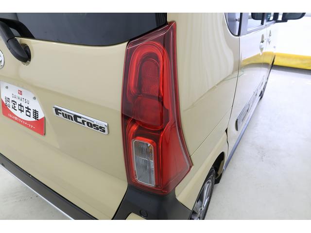 タントファンクロス　／オーディオレス／バックカメラ／両側電動スライ誤発進抑制機能　ＡＨＢ　Ｉ−ＳＴＯＰ　バックカメラ付　シートＨ　電動格納ドアミラー　ＬＥＤライト　衝突安全ボディ　レーンキープアシスト　定期点検記録簿　セキュリティ　キーレスキー　Ａライト（富山県）の中古車