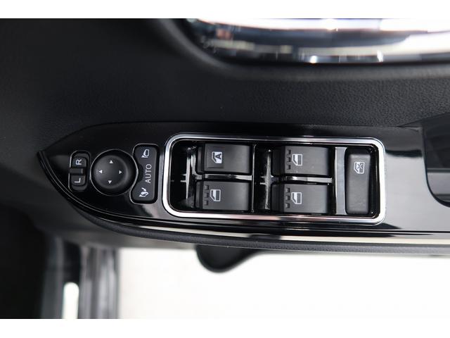 タントカスタムＲＳ　／４ＷＤ／ナビ／パノラマ／両側電動スライドＢＴオーディオ　シートヒータ　ターボモデル　ナビＴＶ　フルタイム４ＷＤ　盗難防止　ドライブレコーダ　ＥＴＣ　スマートキ−　ＬＥＤライト　エコアイドル　車線逸脱警報　電動格納ミラー　アルミ　オートライト（富山県）の中古車