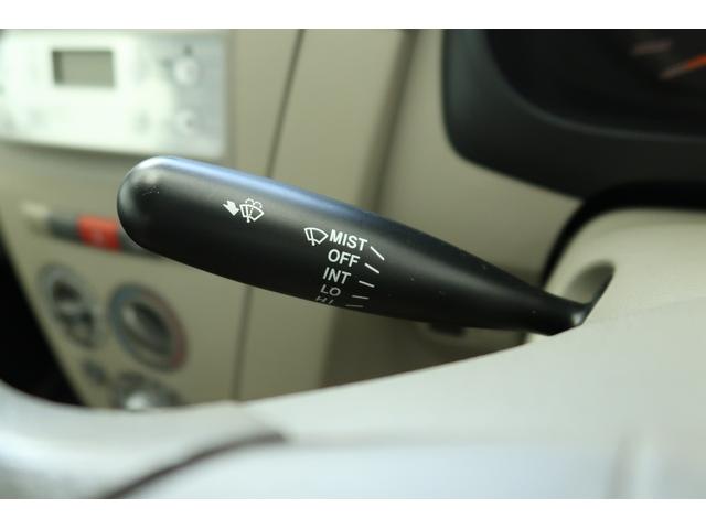 ミラＸスペシャル　／５速マニュアル／キーレスエントリ／ＣＤオーデ５速マニュアルミッション　ＣＤオーディオ　ダブルエアバック　キーレスエントリーキー　エアーバッグ　ＡＢＳ（富山県）の中古車