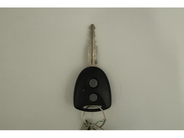 ミラＸスペシャル　／５速マニュアル／キーレスエントリ／ＣＤオーデ５速マニュアルミッション　ＣＤオーディオ　ダブルエアバック　キーレスエントリーキー　エアーバッグ　ＡＢＳ（富山県）の中古車