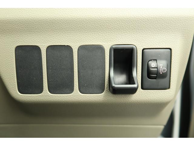 ミラＸスペシャル　／５速マニュアル／キーレスエントリ／ＣＤオーデ５速マニュアルミッション　ＣＤオーディオ　ダブルエアバック　キーレスエントリーキー　エアーバッグ　ＡＢＳ（富山県）の中古車